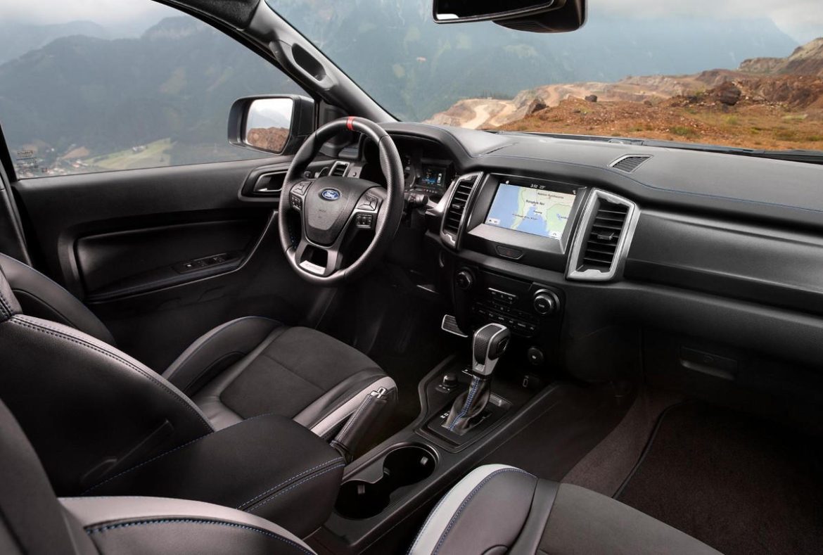 Ford Ranger Raptor interni-05