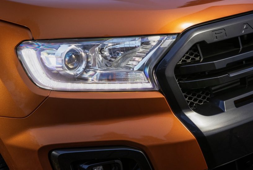 Ford Ranger restyling 2019 faro anteriore