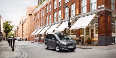 Ford Tourneo Courier: restyling leggero