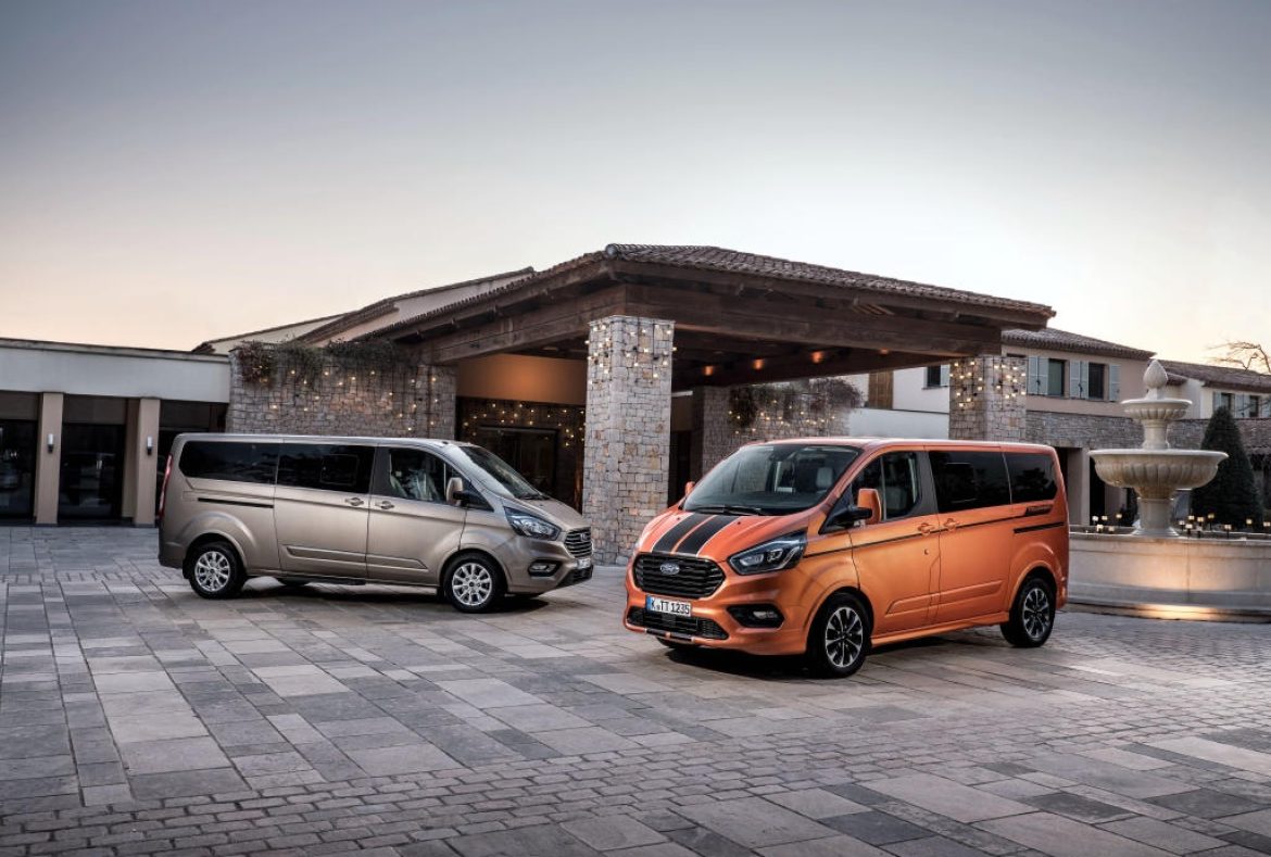 Ford Tourneo Custom -32