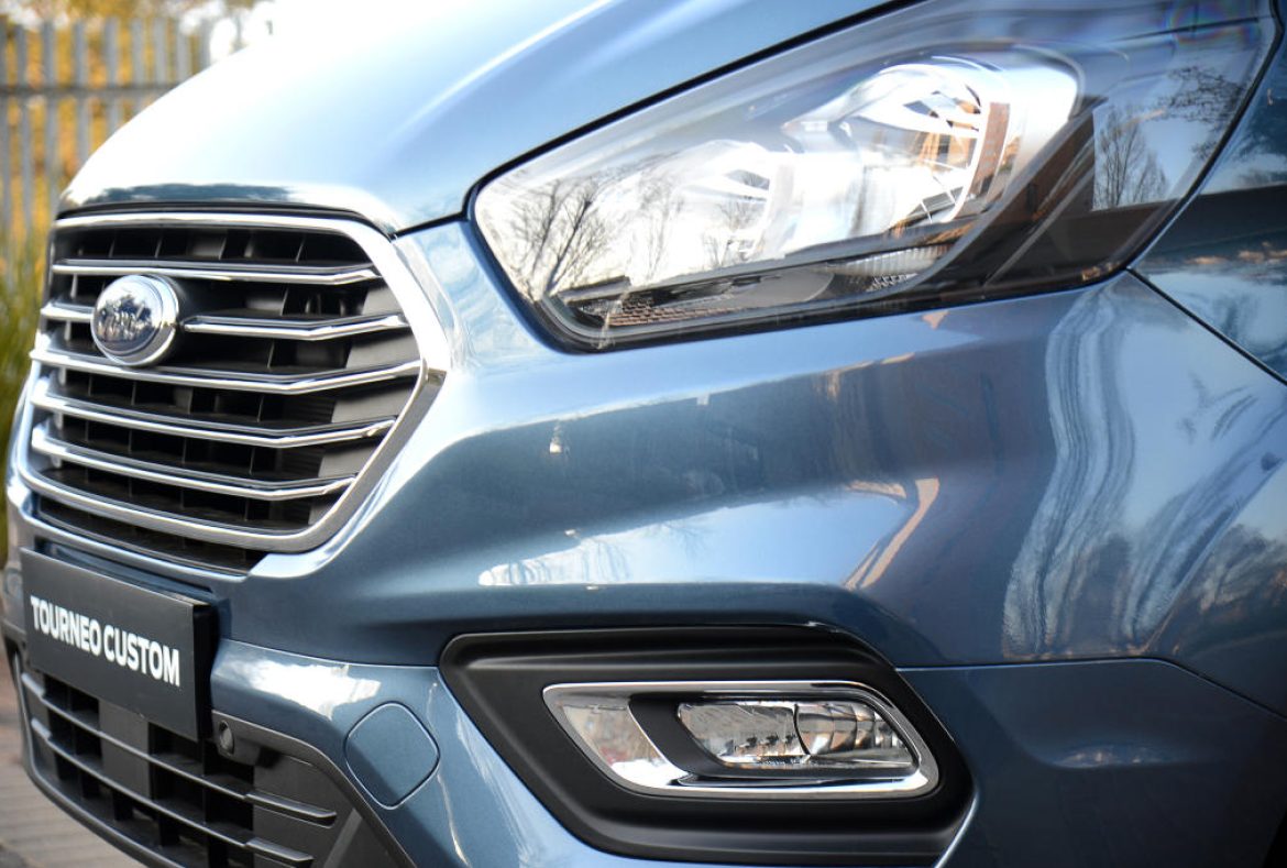 Ford Tourneo Custom Limited, dettaglio mascherina anteriore - 93