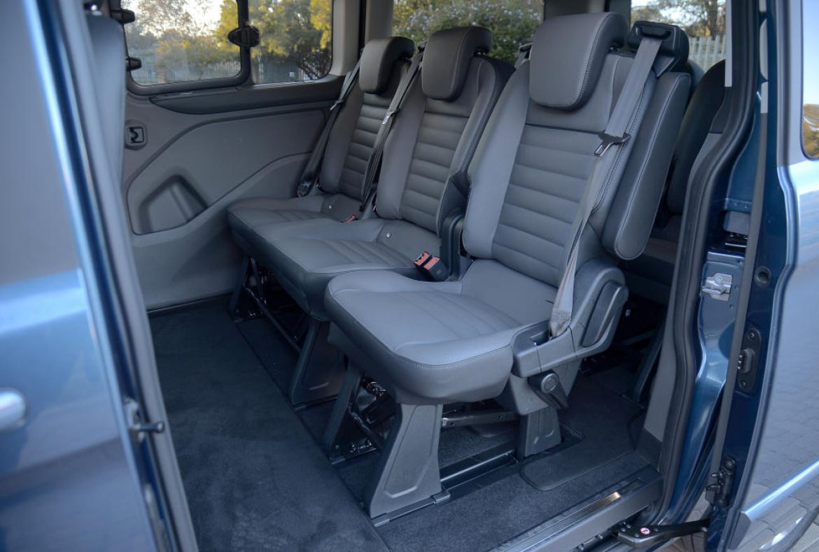 Ford Tourneo Custom Limited, interno passaggeri -41