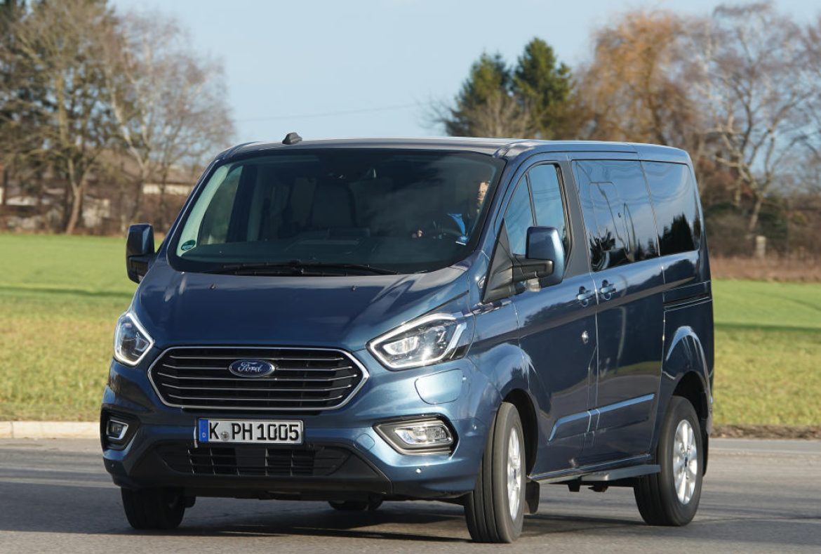 Ford Tourneo Custom Phev -1