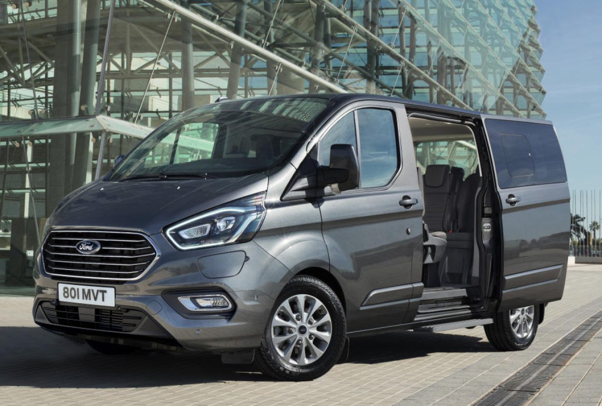 Ford Tourneo Custom Phev-3