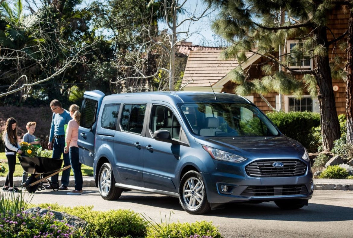 Ford Transit Connect Combi, tre quarti anteriore - 06