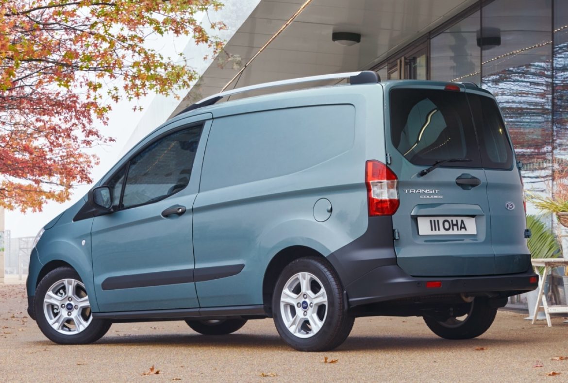 Ford Transit Courier - 05