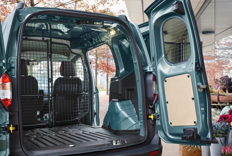 ford-transit-courier-vano