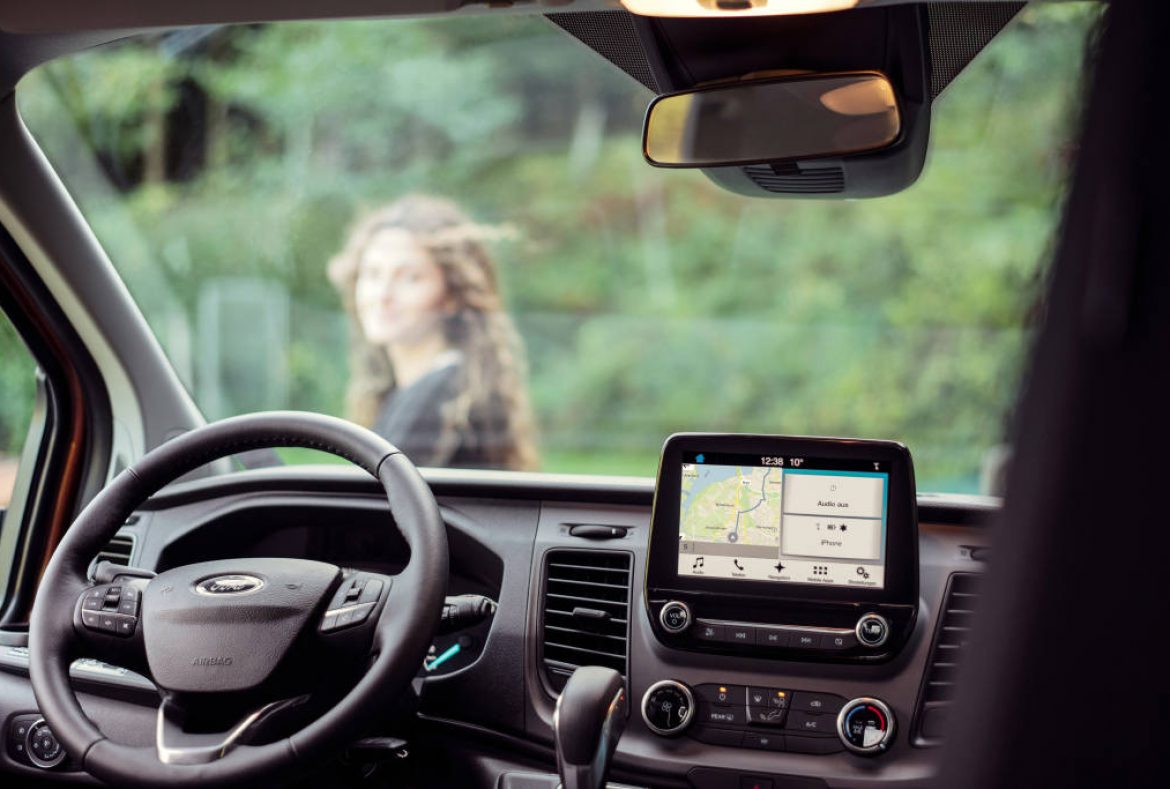 Ford Transit Custom Nugget – foto di interni ed esterni - Mezzi Commerciali