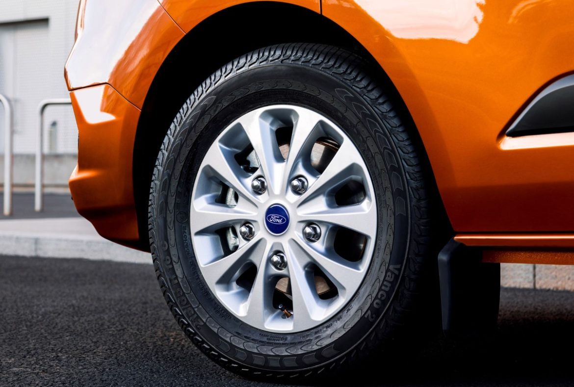 Ford Transit Custom, dettaglio ruoa e cerchi - 05