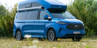 Al Caravan Salon la versione a tetto alto fisso del Ford Nugget