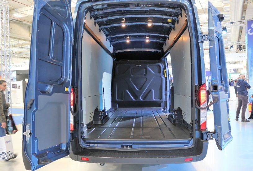 Ford Transit Transpotec 2019 vano