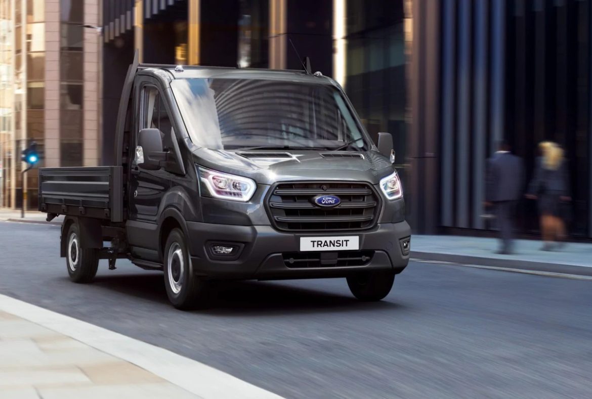 Ford Transit chassis, tre quarti anteriore - 01