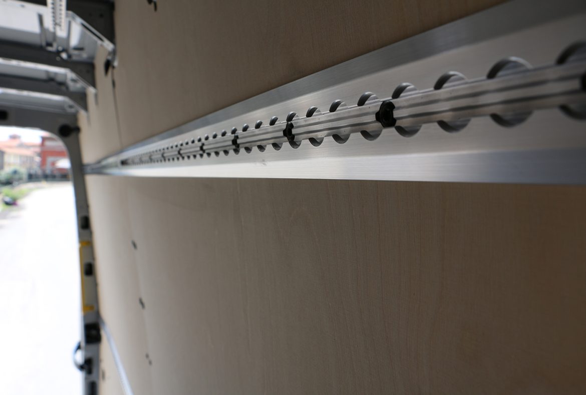 Volkswagen Crafter furgone, vano di carico