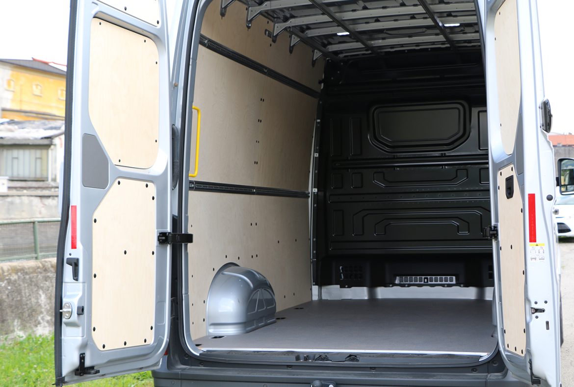 Volkswagen Crafter furgone, vano di carico
