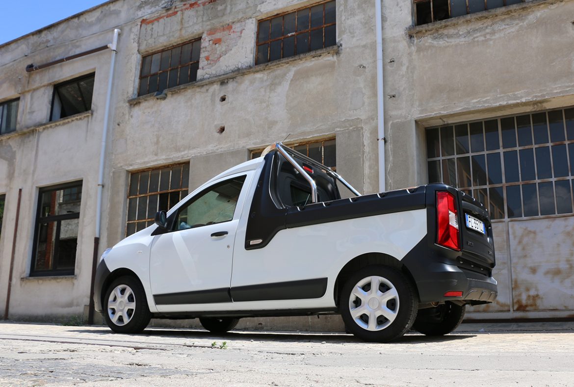 Dacia Dokker pickup, laterale