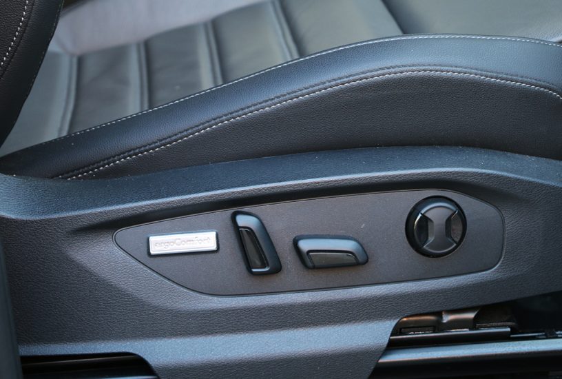 Volkswagen Amarok, dettaglio comandi