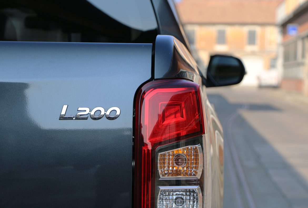 Mitsubishi L200, dettaglio fanale posteriore