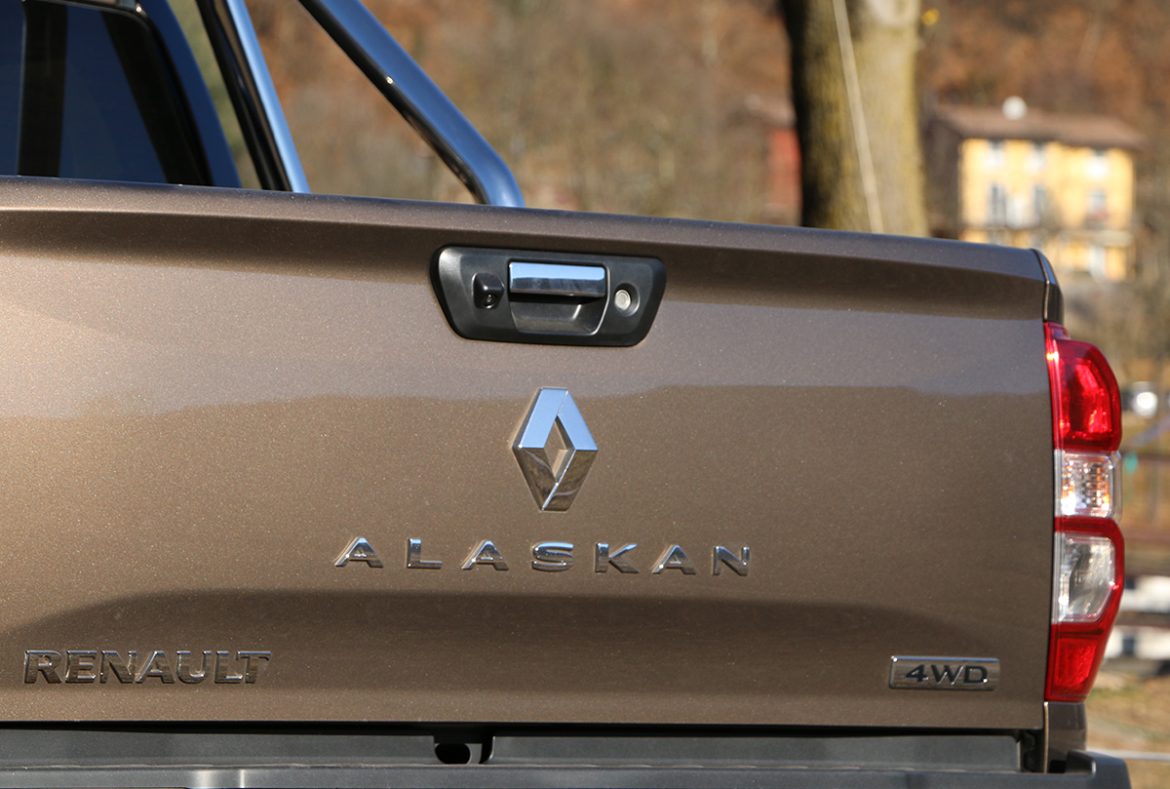 Renault Alaskan pickup, portello posteriore