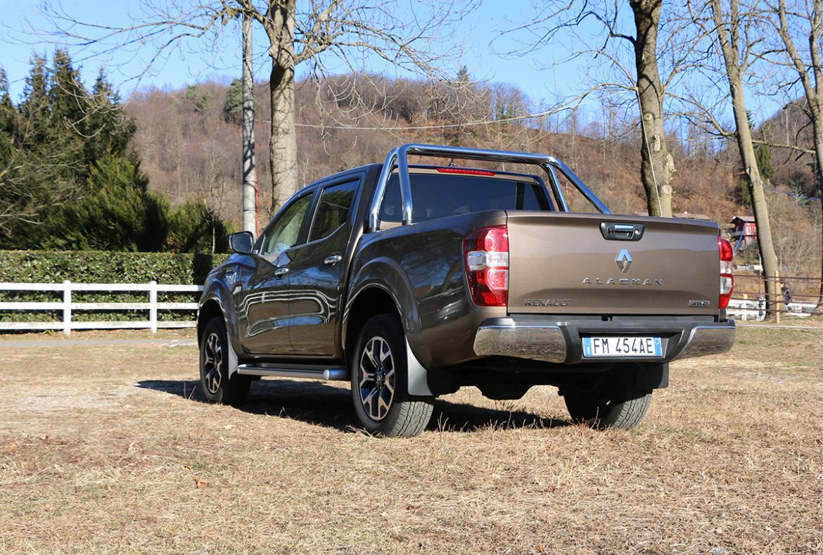 Renault Alaskan pickup, posteriore