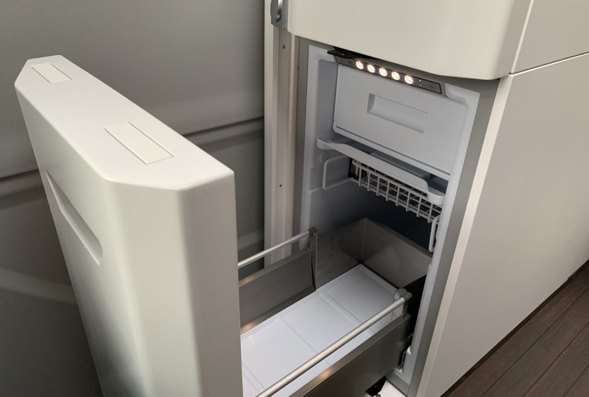 Volkswagen Grand California, frigorifero -