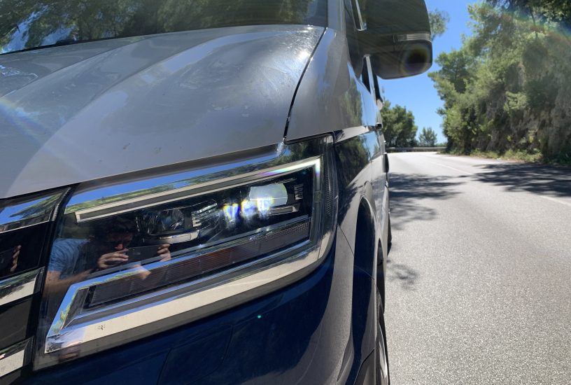 Volkswagen Grand California, dettaglio faro anteriore