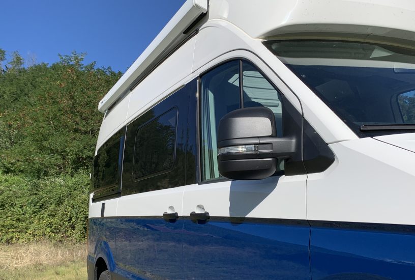 Volkswagen Grand California, dettaglio laterale