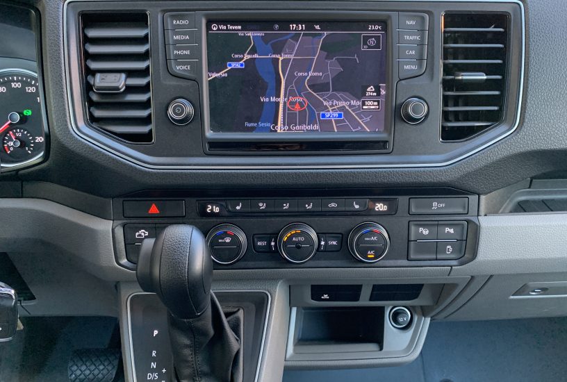 Volkswagen Grand California, navigatore e comandi