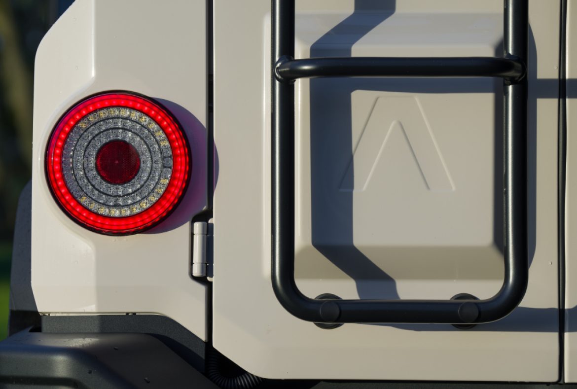 Ineos Grenadier dettaglio faro posteriore- 09
