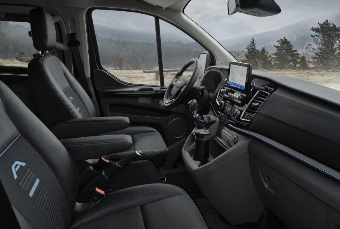 Interni Ford Tourneo Custom Active