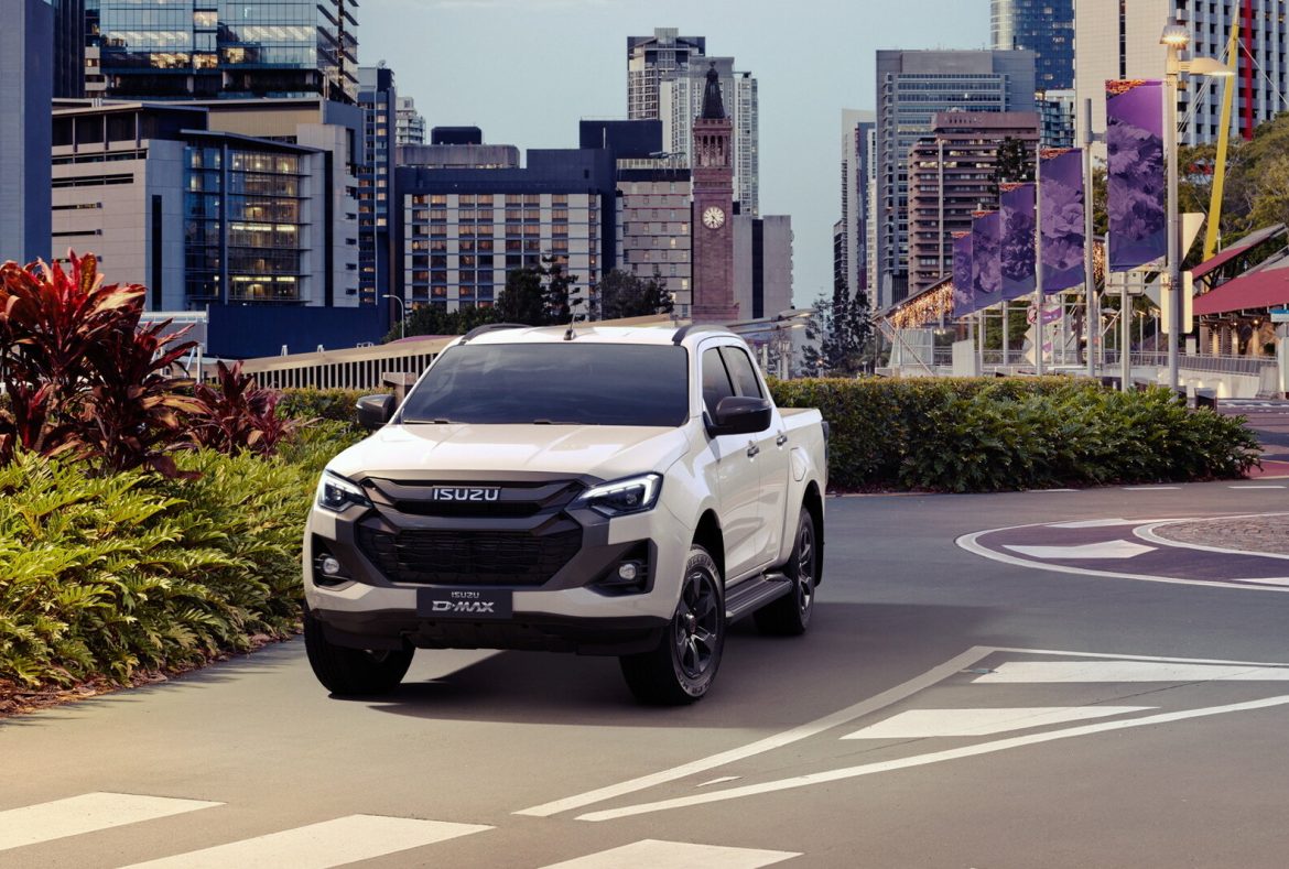 Isuzu D Max CrewCab tre quarti anteriore-08