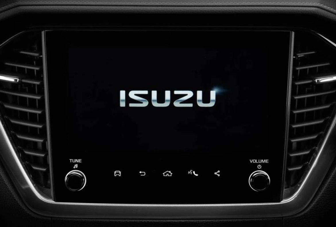 Isuzu D Max LCD multimedia-01