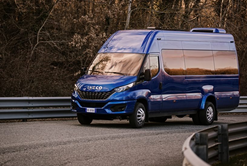 Iveco Daily 2019 Minibus 2