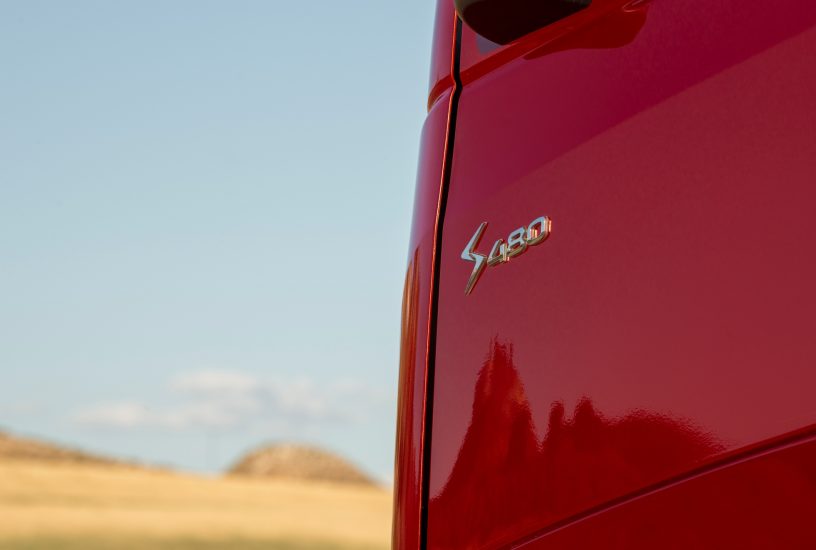 Iveco S-Way logo S 480