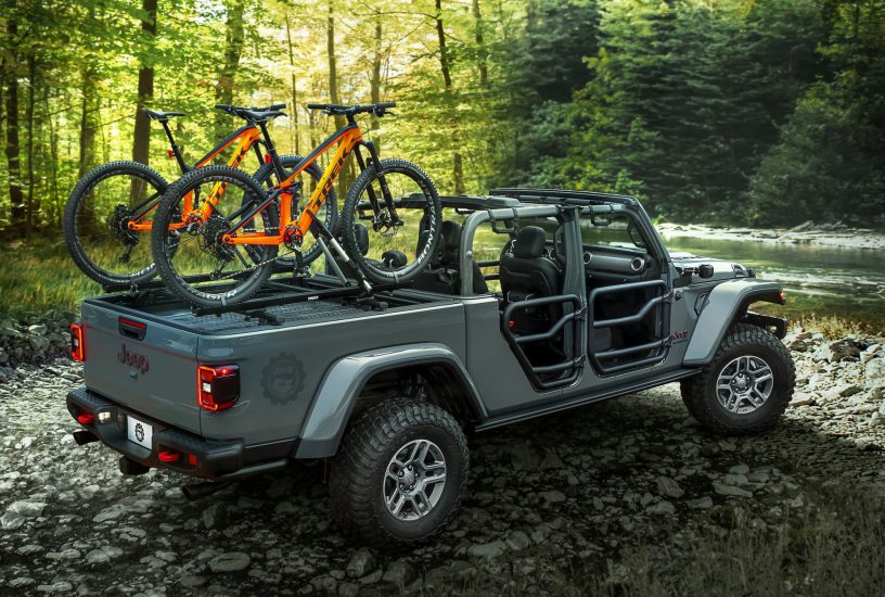 Jeep Gladiator Mopar vista dall'alto