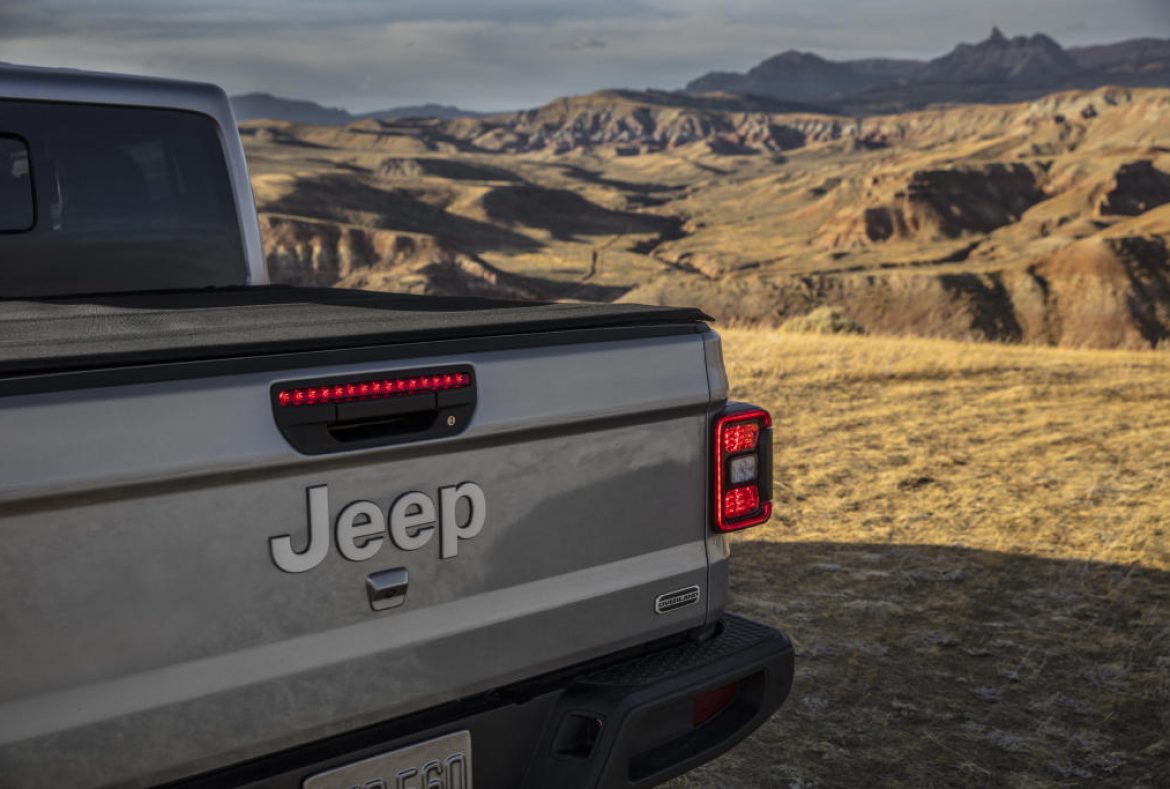 Jeep Gladiator Overland- 16