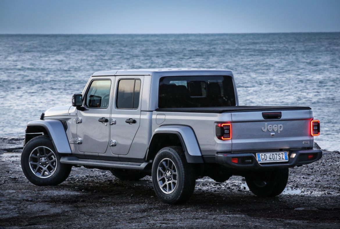 Jeep Gladiator Overland- 18