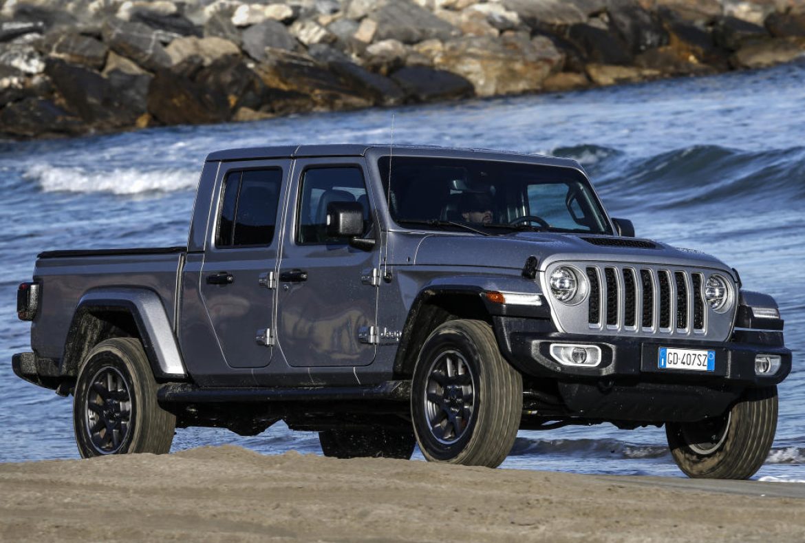 Jeep Gladiator Overland- 24