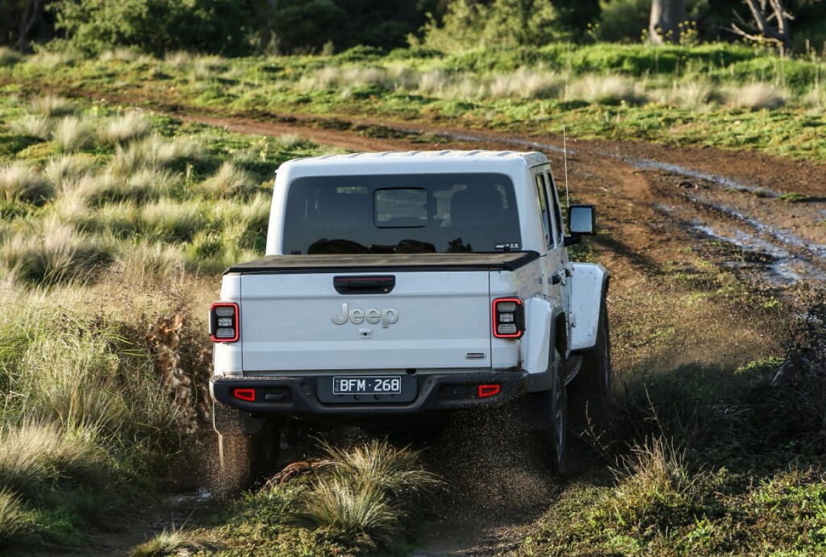 Jeep Gladiator Overland- 6