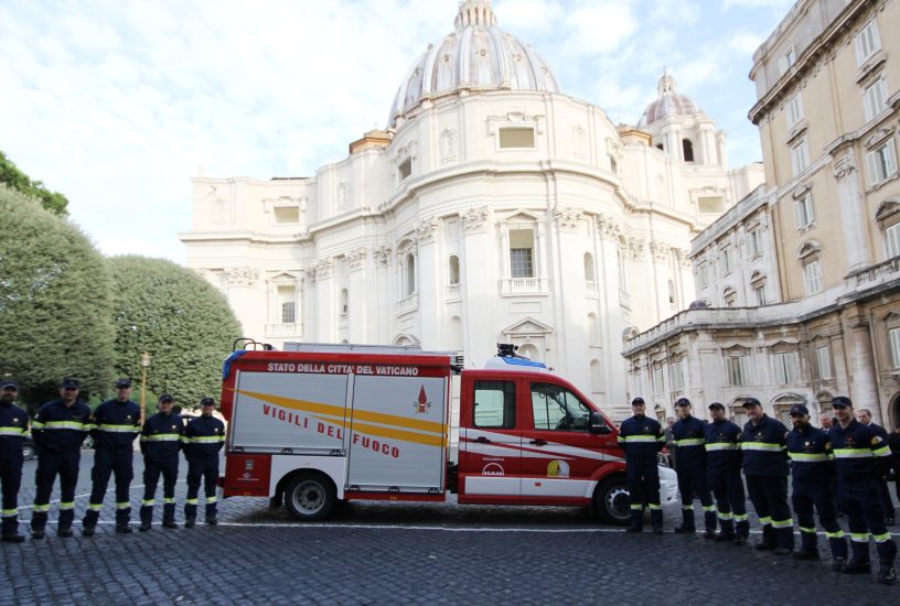 MAN TGE Vigili del Fuoco Vaticano