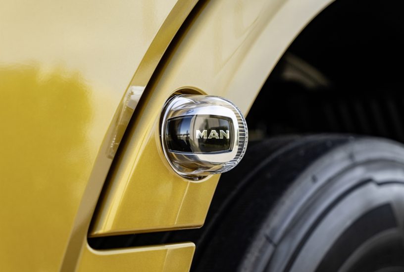 MAN TGX indicatore di direzione