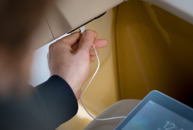 MOIA ride pooling presa USB