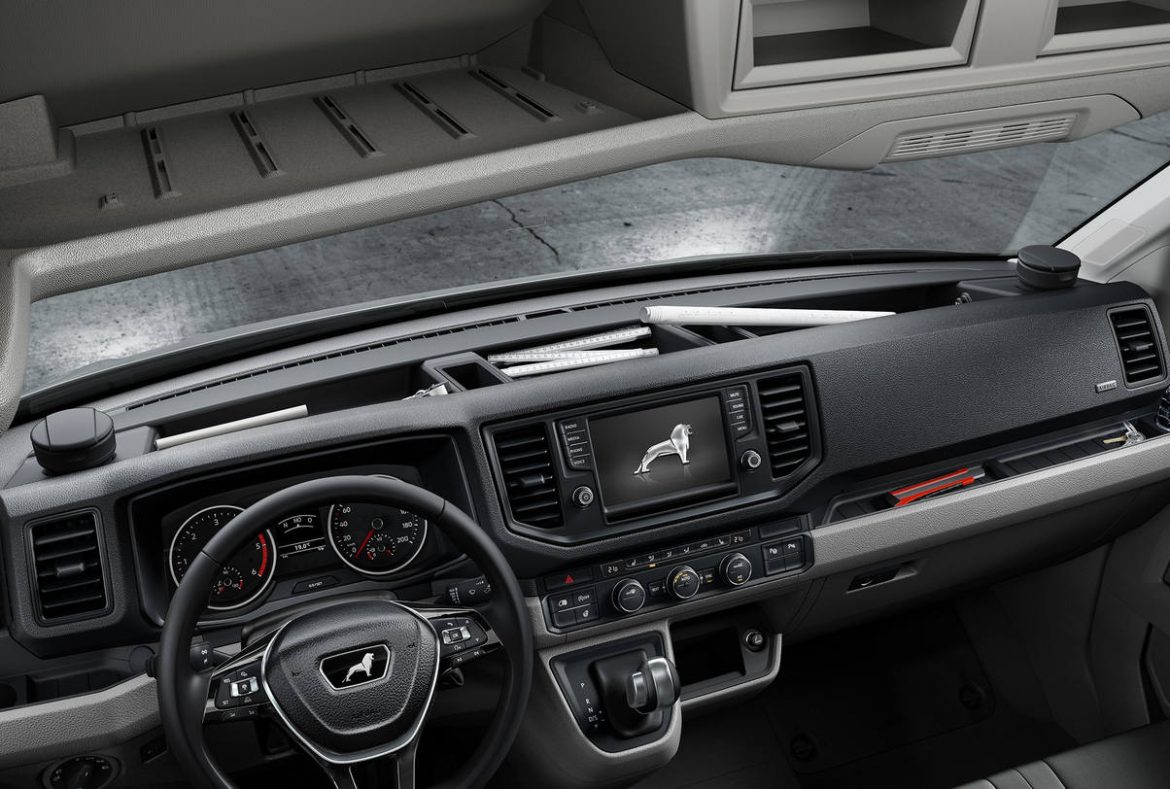 Man TGE, cruscotto con innovativo sistema di scomparti- 07