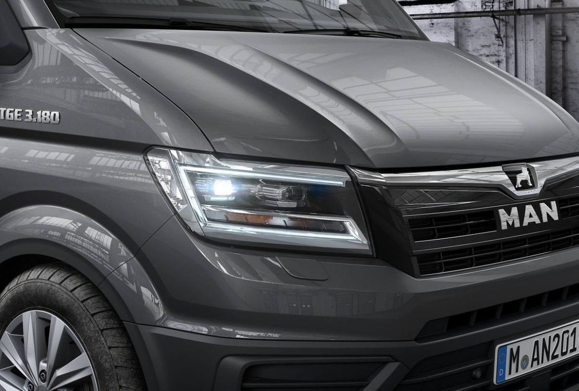 Man TGE furgone, dettaglio fari LED - 12