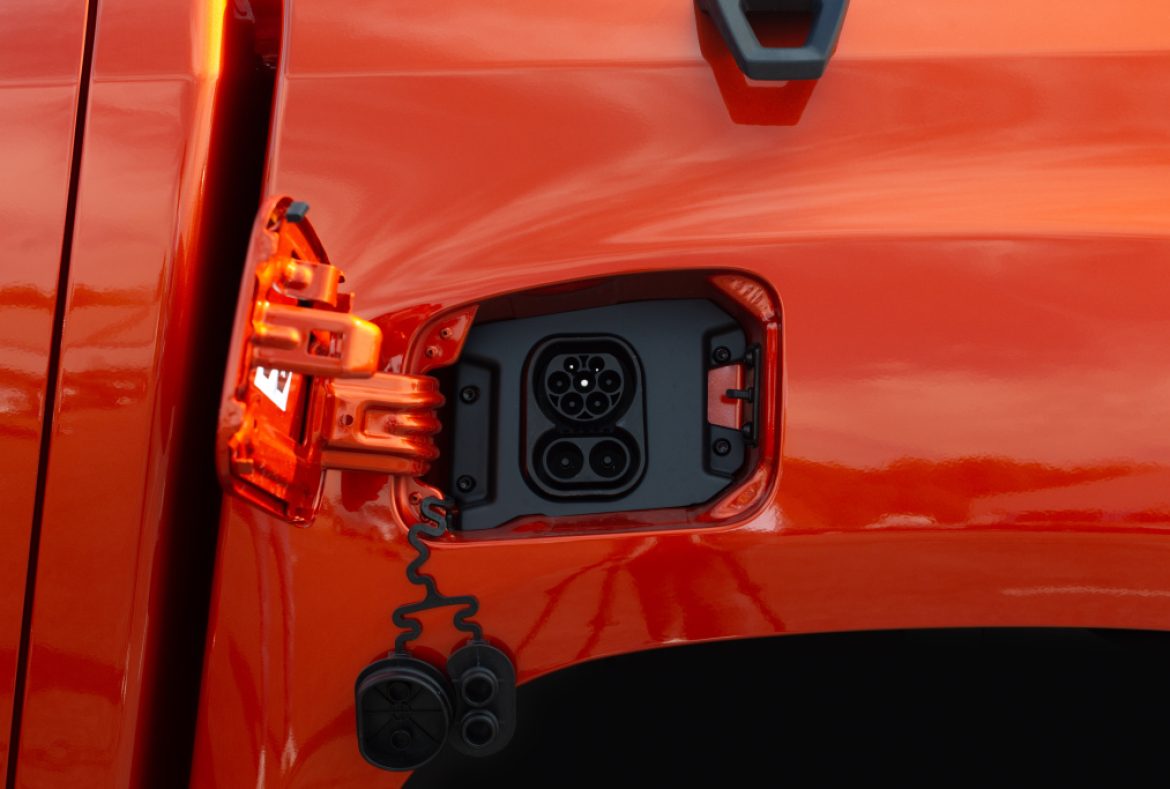 Maxus T90 EV presa di ricarica -02