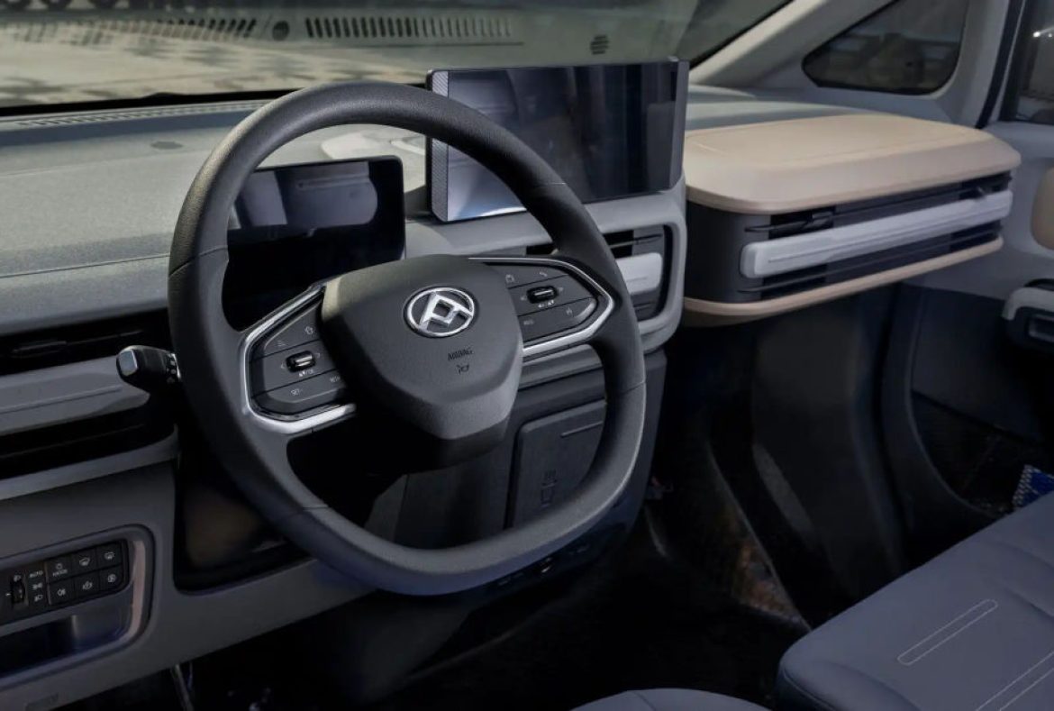 Maxus eDeliver 5 Elettrico cruscotto comandi-12