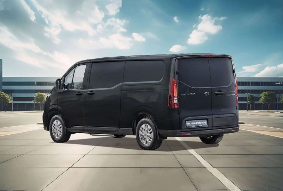 Maxus eDeliver 7 Elettrico nero-08