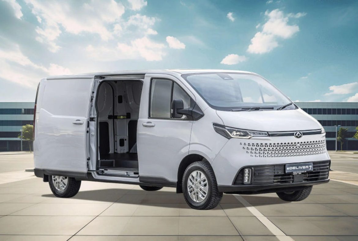Maxus eDeliver 7 Elettrico portellone laterale aperto-05