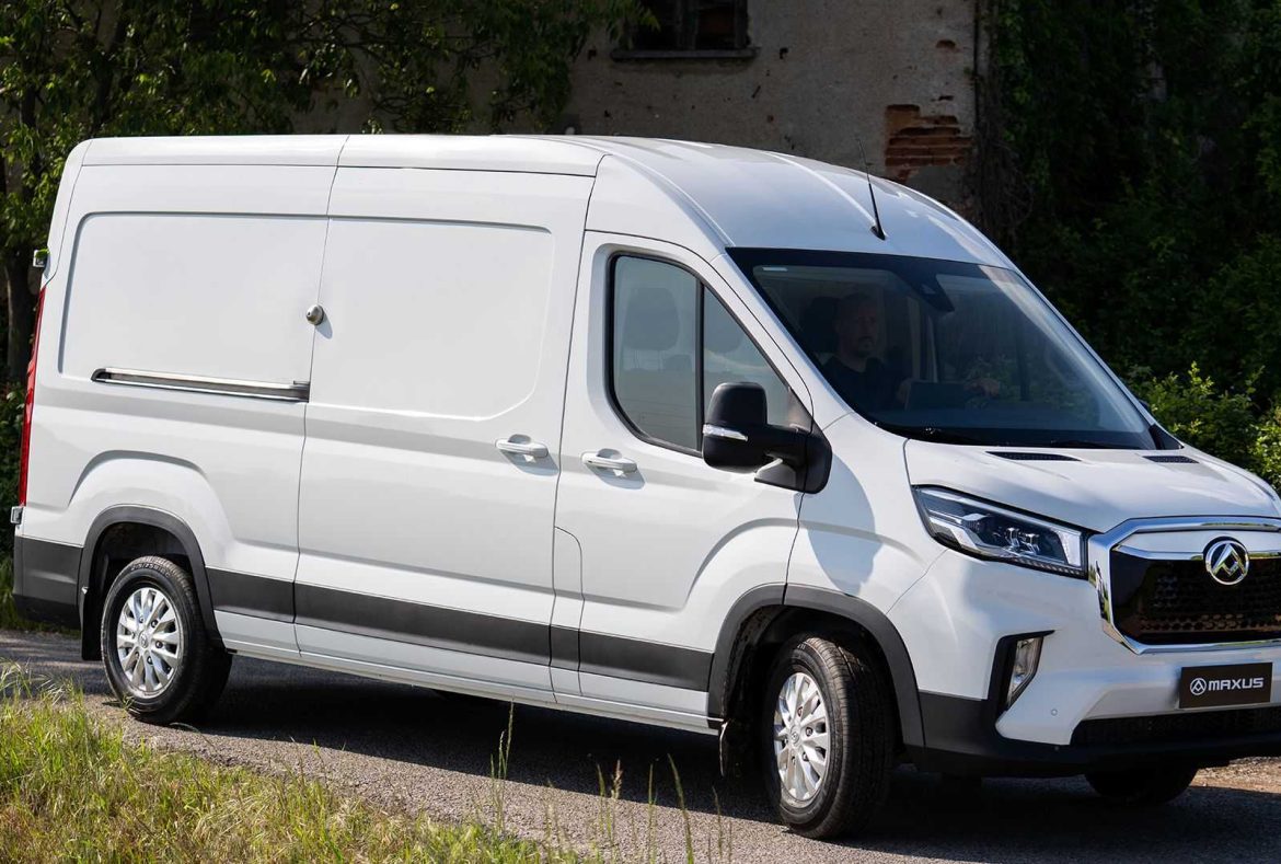 Maxus eDeliver 9, tre quarti anteriore -16