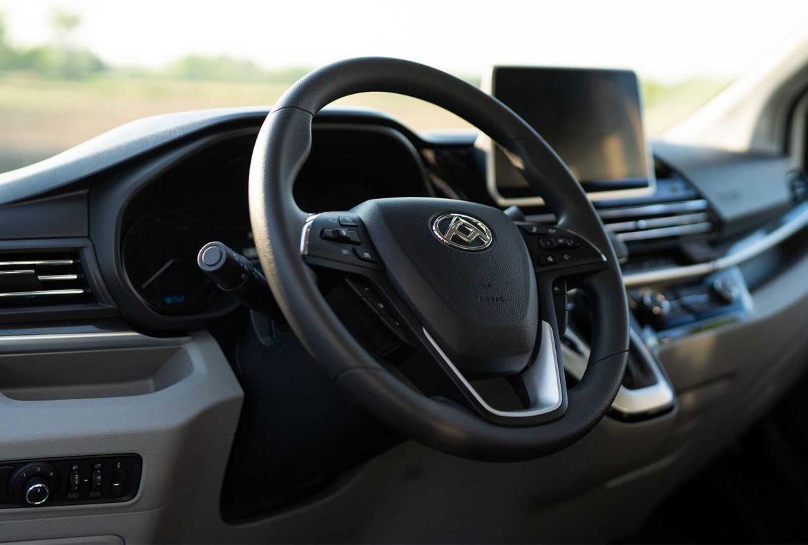 Maxus eDeliver 9, volante -11