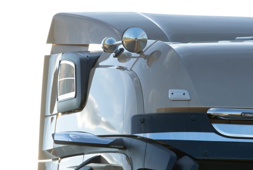 Mercedes-Benz Actros Iconic Edition_1